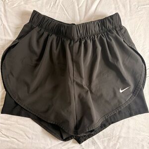 Nike Women's Black Running Shorts 3.5” Sz M